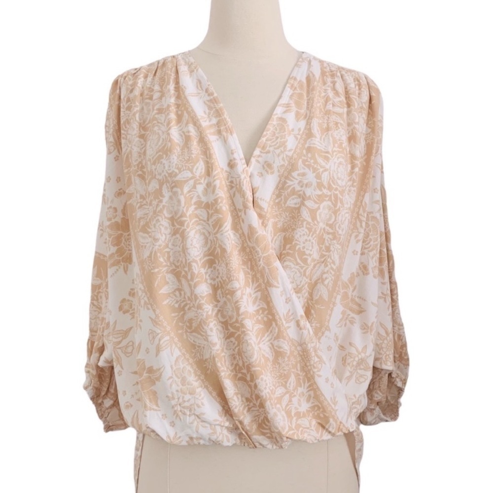 Petal & Pup Kendra Floral Wrap Blouse High Low - Picture 3 of 14